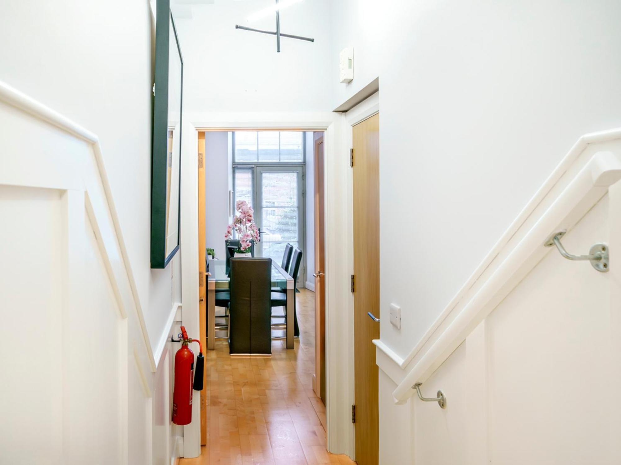 The Linen Mill Apartment Pass The Keys Belfast Bagian luar foto