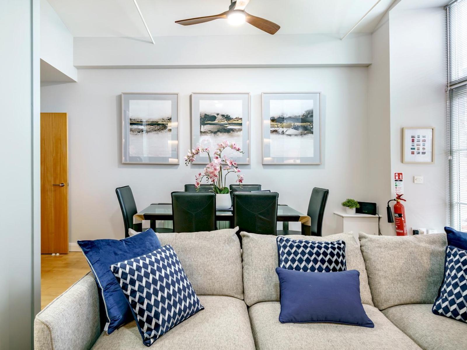 The Linen Mill Apartment Pass The Keys Belfast Bagian luar foto